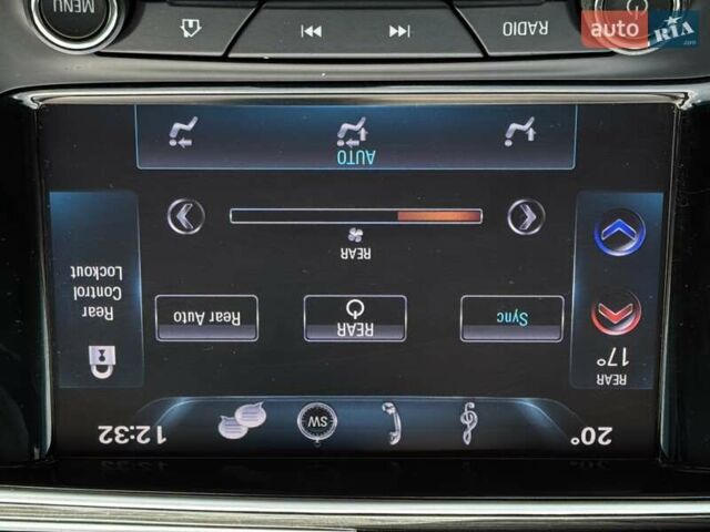 Белый Бьюик Envision, объемом двигателя 2.46 л и пробегом 180 тыс. км за 12500 $, фото 38 на Automoto.ua