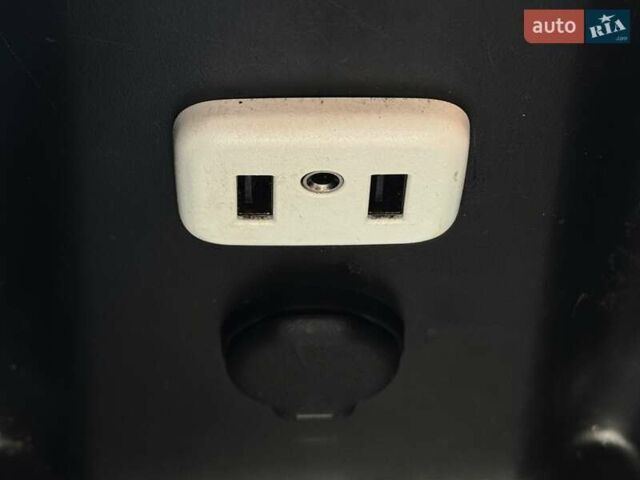 Белый Бьюик Envision, объемом двигателя 2.46 л и пробегом 180 тыс. км за 12500 $, фото 43 на Automoto.ua