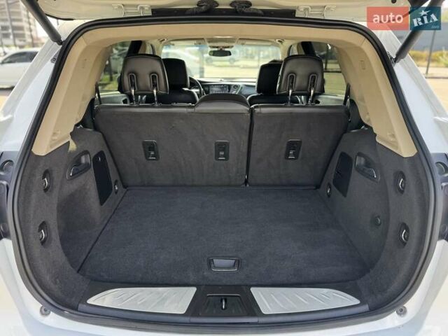 Белый Бьюик Envision, объемом двигателя 2.46 л и пробегом 180 тыс. км за 12500 $, фото 52 на Automoto.ua