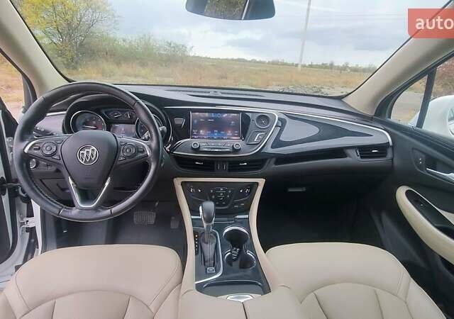 Бьюік Envision 2018 у Чорноморську (Іллічівську) на Automoto.ua Білий Бьюік Envision, об'ємом двигуна 2.46 л та пробігом 112 тис. км за 15499 $, фото 22 на Automoto.ua