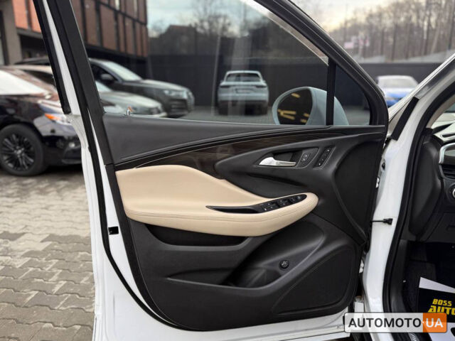 Белый Бьюик Envision, объемом двигателя 2.5 л и пробегом 91 тыс. км за 18300 $, фото 6 на Automoto.ua