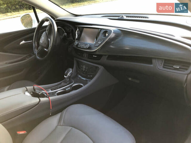 Белый Бьюик Envision, объемом двигателя 2.5 л и пробегом 145 тыс. км за 14600 $, фото 8 на Automoto.ua