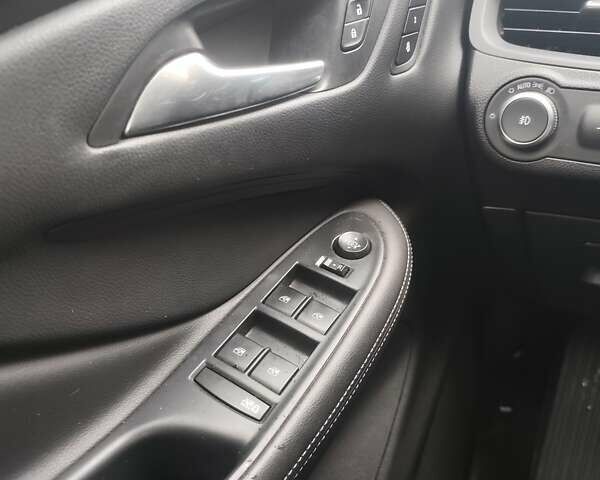 Белый Бьюик Envision, объемом двигателя 2.46 л и пробегом 69 тыс. км за 15800 $, фото 19 на Automoto.ua