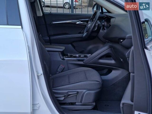 Белый Бьюик Envision, объемом двигателя 2 л и пробегом 80 тыс. км за 18990 $, фото 53 на Automoto.ua