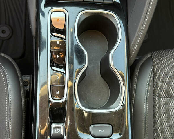 Белый Бьюик Envision, объемом двигателя 0 л и пробегом 145 тыс. км за 18500 $, фото 19 на Automoto.ua