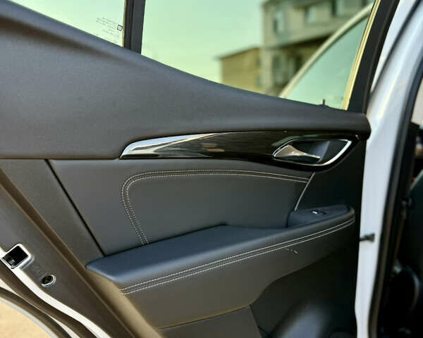 Белый Бьюик Envision, объемом двигателя 0 л и пробегом 145 тыс. км за 18500 $, фото 15 на Automoto.ua