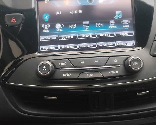 Белый Бьюик Envision, объемом двигателя 2.46 л и пробегом 69 тыс. км за 15800 $, фото 24 на Automoto.ua