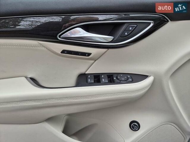 Белый Бьюик Envision, объемом двигателя 2 л и пробегом 55 тыс. км за 21500 $, фото 26 на Automoto.ua