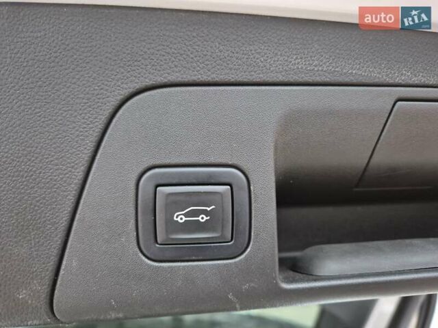 Белый Бьюик Envision, объемом двигателя 2 л и пробегом 55 тыс. км за 21500 $, фото 33 на Automoto.ua