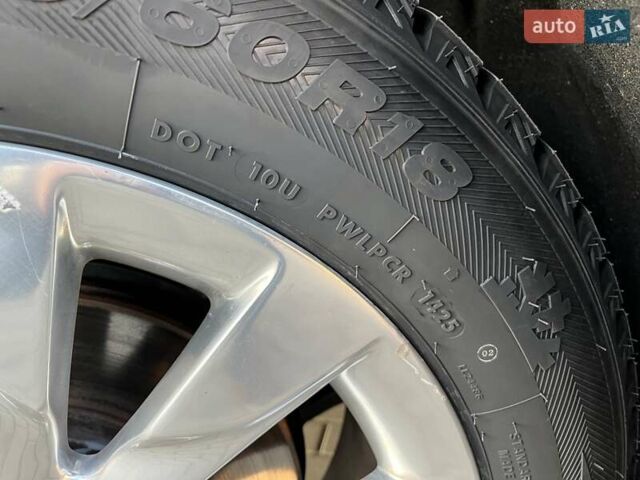 Черный Бьюик Envision, объемом двигателя 2.4 л и пробегом 175 тыс. км за 15500 $, фото 16 на Automoto.ua