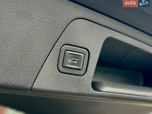 Черный Бьюик Envision, объемом двигателя 2.46 л и пробегом 139 тыс. км за 16500 $, фото 33 на Automoto.ua