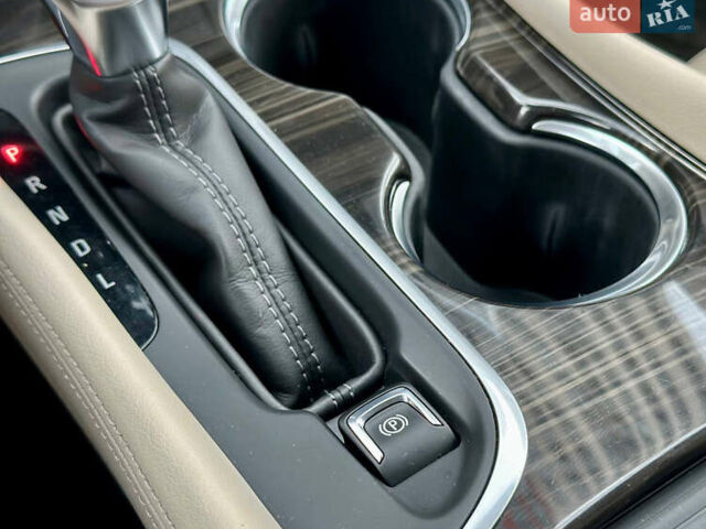 Черный Бьюик Envision, объемом двигателя 2.46 л и пробегом 139 тыс. км за 16500 $, фото 22 на Automoto.ua