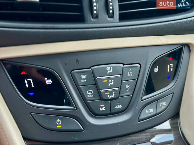 Черный Бьюик Envision, объемом двигателя 2.46 л и пробегом 139 тыс. км за 16500 $, фото 24 на Automoto.ua