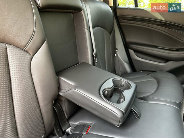 Черный Бьюик Envision, объемом двигателя 2.46 л и пробегом 123 тыс. км за 15450 $, фото 46 на Automoto.ua