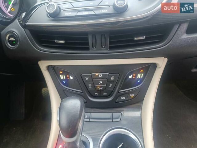 Черный Бьюик Envision, объемом двигателя 2.5 л и пробегом 185 тыс. км за 12800 $, фото 11 на Automoto.ua