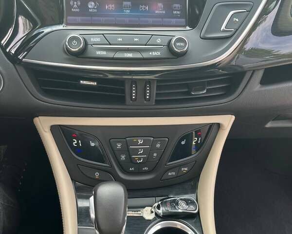 Коричневый Бьюик Envision, объемом двигателя 2.46 л и пробегом 315 тыс. км за 12500 $, фото 12 на Automoto.ua