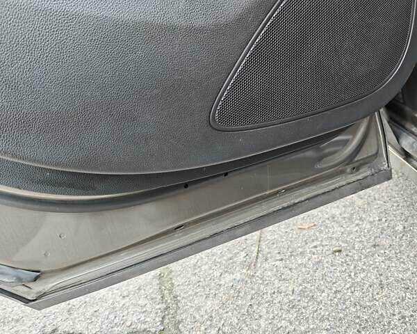 Коричневый Бьюик Envision, объемом двигателя 2.46 л и пробегом 141 тыс. км за 15000 $, фото 21 на Automoto.ua