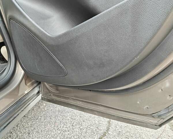 Коричневый Бьюик Envision, объемом двигателя 2.46 л и пробегом 141 тыс. км за 15000 $, фото 14 на Automoto.ua