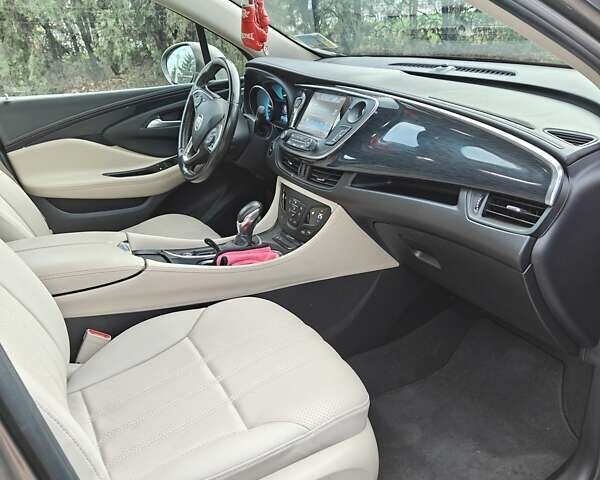 Коричневый Бьюик Envision, объемом двигателя 2.46 л и пробегом 141 тыс. км за 15000 $, фото 9 на Automoto.ua