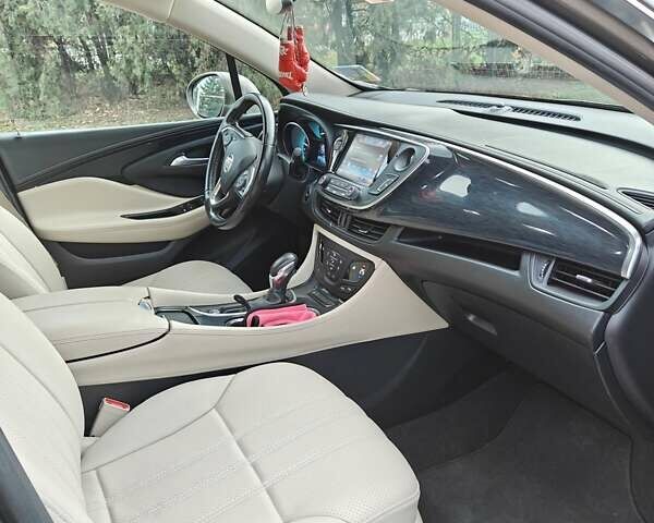 Коричневый Бьюик Envision, объемом двигателя 2.46 л и пробегом 141 тыс. км за 15000 $, фото 8 на Automoto.ua