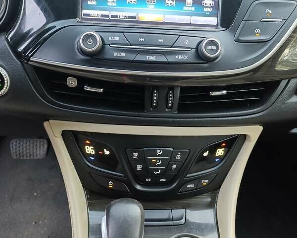 Коричневый Бьюик Envision, объемом двигателя 2.5 л и пробегом 139 тыс. км за 16800 $, фото 2 на Automoto.ua