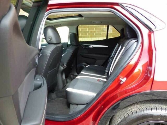 Красный Бьюик Envision, объемом двигателя 2 л и пробегом 17 тыс. км за 8300 $, фото 8 на Automoto.ua