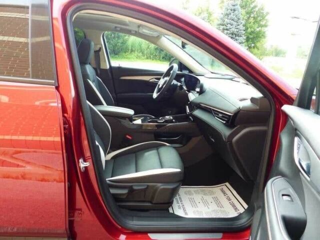 Красный Бьюик Envision, объемом двигателя 2 л и пробегом 17 тыс. км за 8300 $, фото 7 на Automoto.ua