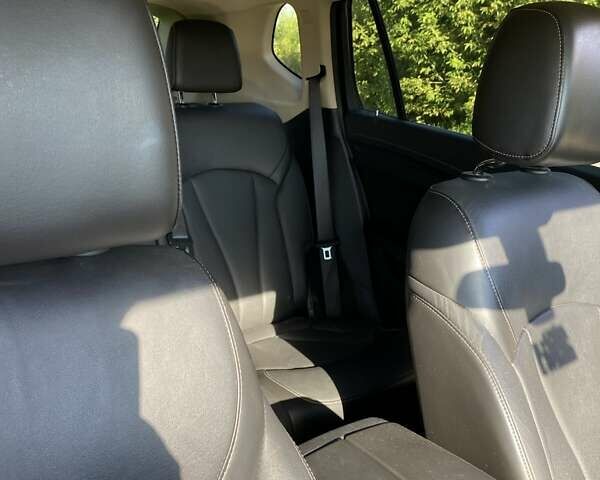 Серый Бьюик Envision, объемом двигателя 2.46 л и пробегом 90 тыс. км за 17300 $, фото 4 на Automoto.ua