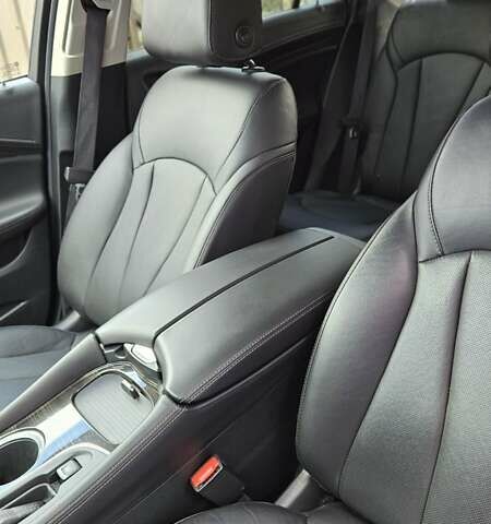 Серый Бьюик Envision, объемом двигателя 2.5 л и пробегом 73 тыс. км за 14700 $, фото 23 на Automoto.ua