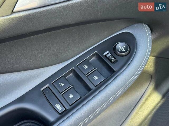 Серый Бьюик Envision, объемом двигателя 2.5 л и пробегом 39 тыс. км за 16390 $, фото 13 на Automoto.ua