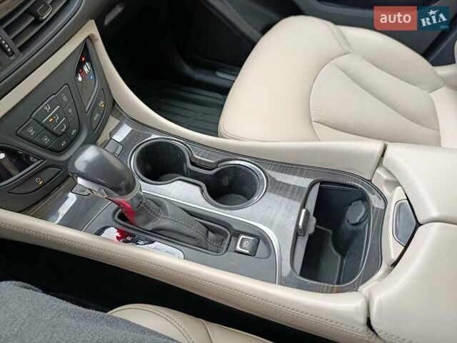 Синий Бьюик Envision, объемом двигателя 2.46 л и пробегом 110 тыс. км за 14700 $, фото 15 на Automoto.ua