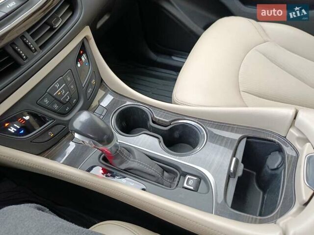 Синий Бьюик Envision, объемом двигателя 2.46 л и пробегом 110 тыс. км за 14700 $, фото 14 на Automoto.ua