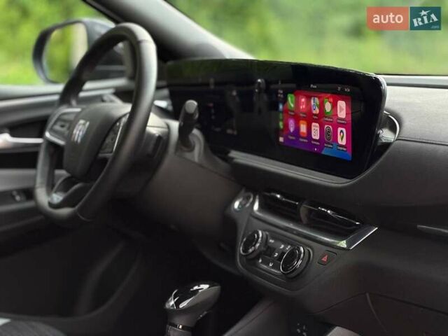 Черный Бьюик Envista, объемом двигателя 1.2 л и пробегом 4 тыс. км за 23500 $, фото 12 на Automoto.ua