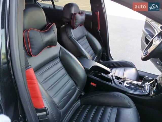 Чорний Бьюік Regal GS, об'ємом двигуна 2 л та пробігом 215 тис. км за 10500 $, фото 38 на Automoto.ua