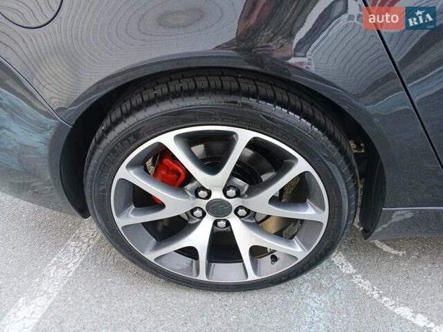 Чорний Бьюік Regal GS, об'ємом двигуна 2 л та пробігом 215 тис. км за 10500 $, фото 25 на Automoto.ua