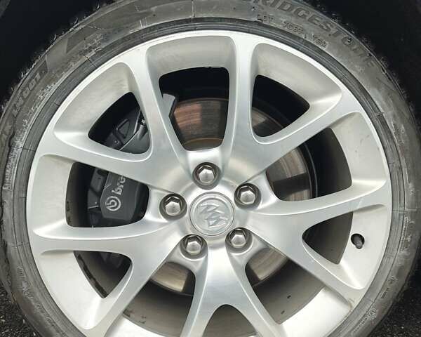 Красный Бьюик Regal GS, объемом двигателя 2 л и пробегом 75 тыс. км за 14499 $, фото 14 на Automoto.ua