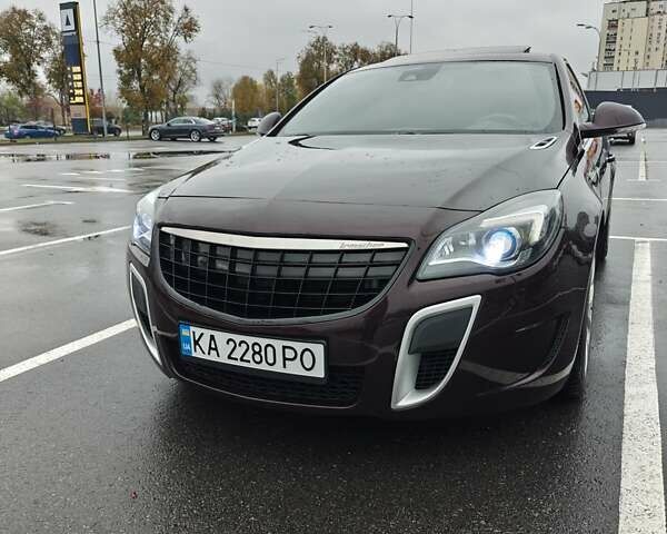 Красный Бьюик Regal GS, объемом двигателя 2 л и пробегом 75 тыс. км за 14499 $, фото 10 на Automoto.ua