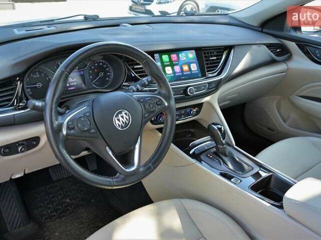 Белый Бьюик Regal TourX, объемом двигателя 2 л и пробегом 142 тыс. км за 17999 $, фото 20 на Automoto.ua