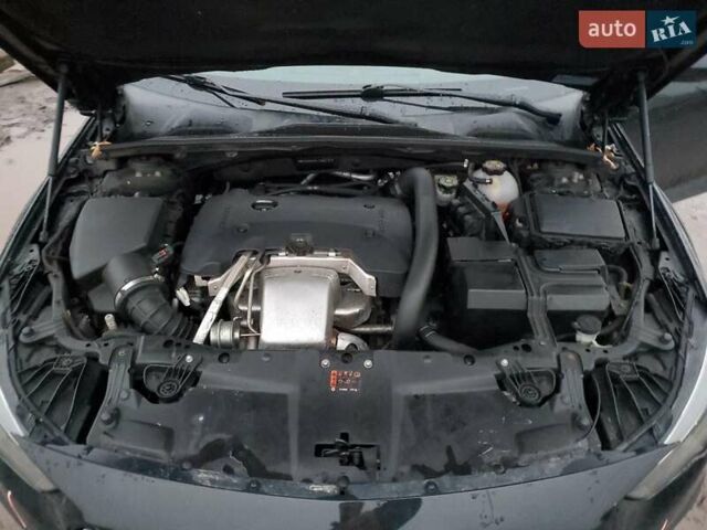 Чорний Бьюік Regal TourX, об'ємом двигуна 2 л та пробігом 119 тис. км за 3000 $, фото 10 на Automoto.ua