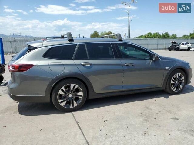 Серый Бьюик Regal TourX, объемом двигателя 2 л и пробегом 100 тыс. км за 3000 $, фото 2 на Automoto.ua