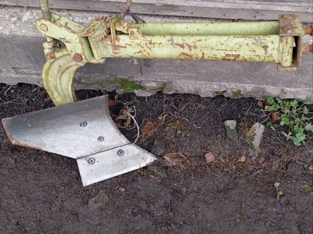 Булат Інша, об'ємом двигуна 1 л та пробігом 177 тис. км за 2145 $, фото 1 на Automoto.ua