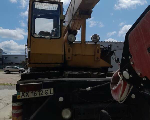 Червоний Бумар Фамаба, об'ємом двигуна 11 л та пробігом 55 тис. км за 19000 $, фото 6 на Automoto.ua