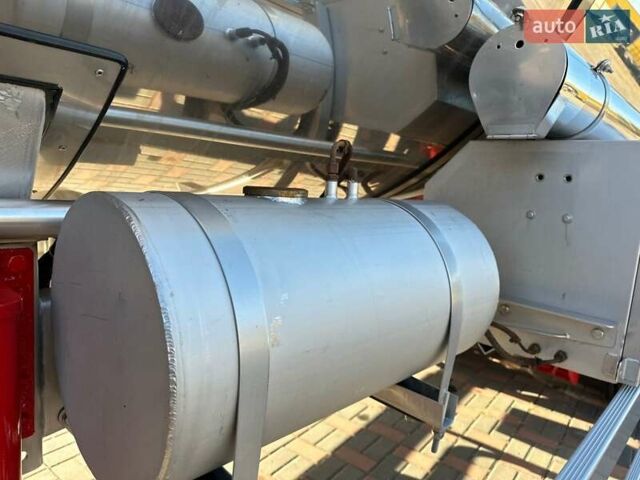 Бург БПО 2003 в Виннице на Automoto.ua Красный Бург БПО, объемом двигателя 0 л и пробегом 100 тыс. км за 30482 $, фото 30 на Automoto.ua