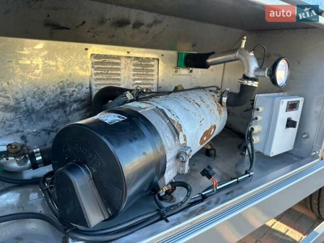 Бург БПО 2003 в Виннице на Automoto.ua Красный Бург БПО, объемом двигателя 0 л и пробегом 100 тыс. км за 30482 $, фото 24 на Automoto.ua