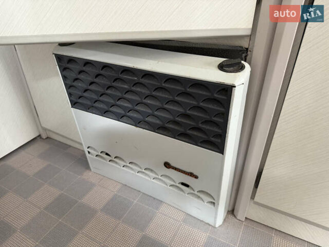 Желтый Бюрстнер 5302, объемом двигателя 0 л и пробегом 50 тыс. км за 5600 $, фото 26 на Automoto.ua
