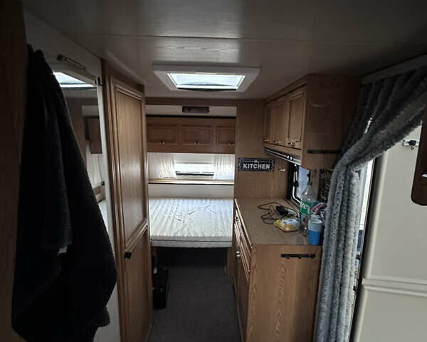 Бежевый Бюрстнер Сити, объемом двигателя 0 л и пробегом 0 тыс. км за 9000 $, фото 4 на Automoto.ua