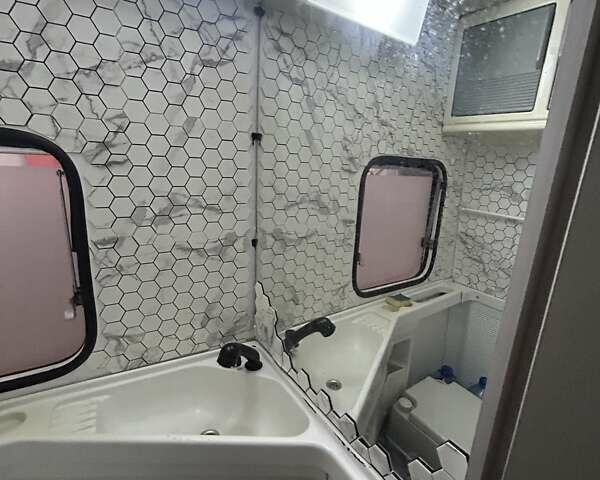 Білий Бюрстнер Холідей, об'ємом двигуна 0 л та пробігом 15 тис. км за 4500 $, фото 11 на Automoto.ua