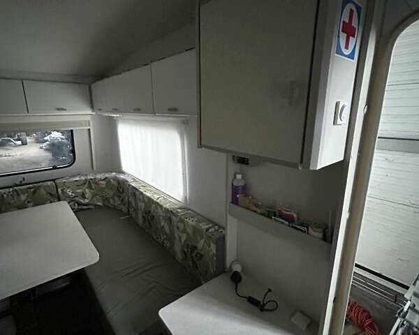 Білий Бюрстнер Холідей, об'ємом двигуна 0 л та пробігом 15 тис. км за 4500 $, фото 10 на Automoto.ua