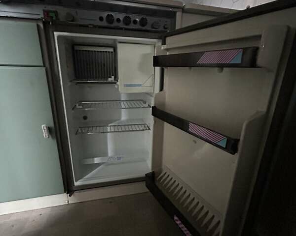 Білий Бюрстнер Холідей, об'ємом двигуна 0 л та пробігом 15 тис. км за 4500 $, фото 8 на Automoto.ua