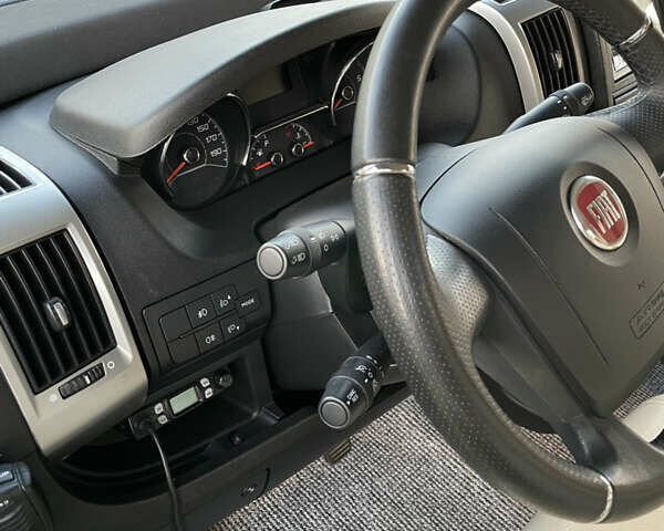 Білий Бюрстнер Aviano, об'ємом двигуна 2.3 л та пробігом 30 тис. км за 93000 $, фото 95 на Automoto.ua